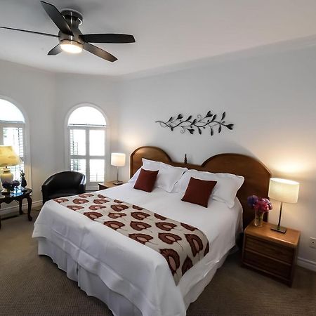 Graystone Bed & Breakfast Ниагара-он-те-Лейк Экстерьер фото