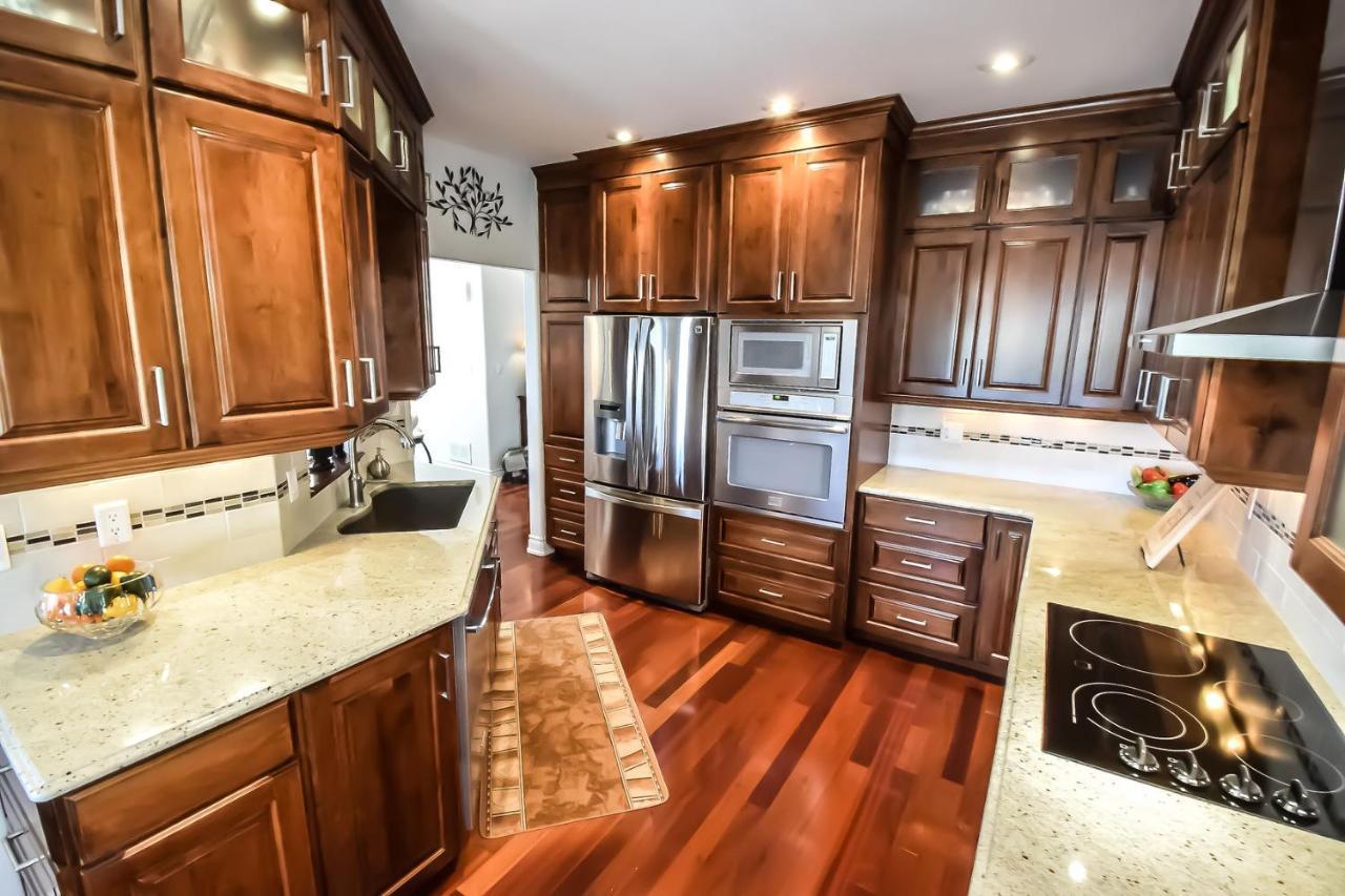 Graystone Bed & Breakfast Ниагара-он-те-Лейк Экстерьер фото